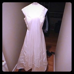 Mon Cherie wedding dress